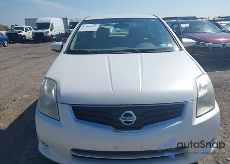 2010 Nissan Sentra 2.0 z USA, uszkodzony, nr VIN 3N1AB6AP8AL658864